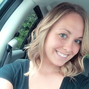 Meet your Posher, Alyssa